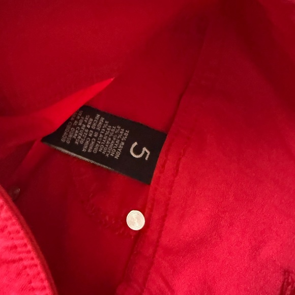 Red Shorts! - Picture 5 of 6